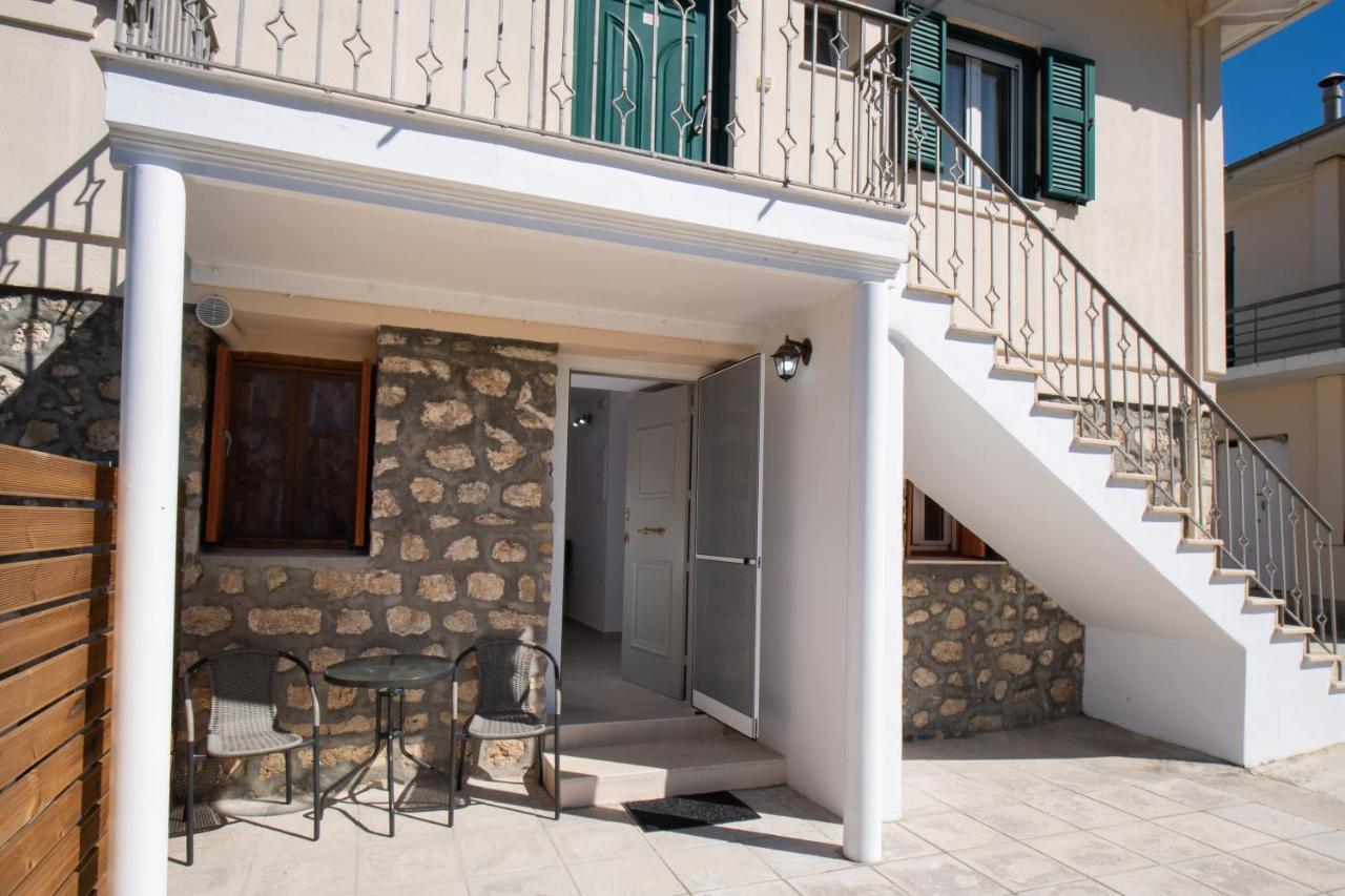 Boursinos Cozy Apartments Lefkáda Exterior foto